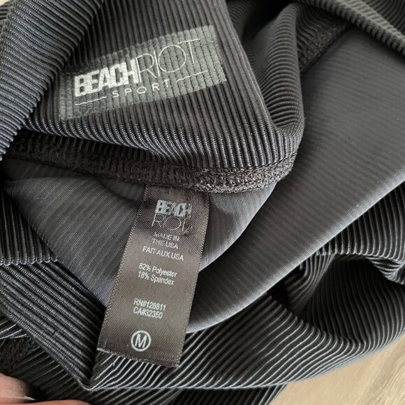 Beach Riot Sport Black High-Waisted Ribbed Leggings M Polyester/Spandex Womens A - Picture 5 of 5